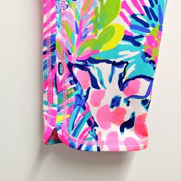 Lilly Pulitzer Luxletic Women High Rise Crop Gumbo Limbo Print Capri Legging L - Picture 4 of 10
